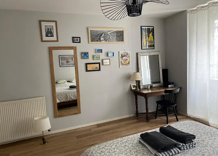 Chez Harry, Le Manoir Magique, & Week-ends Enchantes, Sejours, Anniversaires, Noel & Halloween, Ideal Familles Et Curistes * Bagneres-de-Luchon