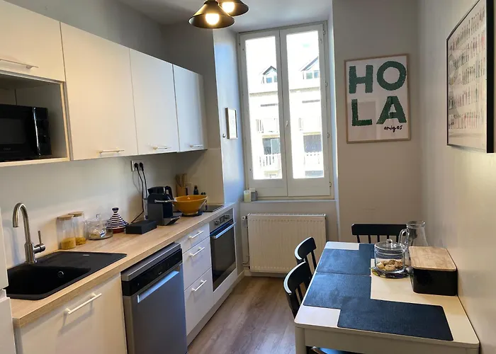 Chez Harry, Le Manoir Magique, & Week-ends Enchantes, Sejours, Anniversaires, Noel & Halloween, Ideal Familles Et Curistes * Bagneres-de-Luchon