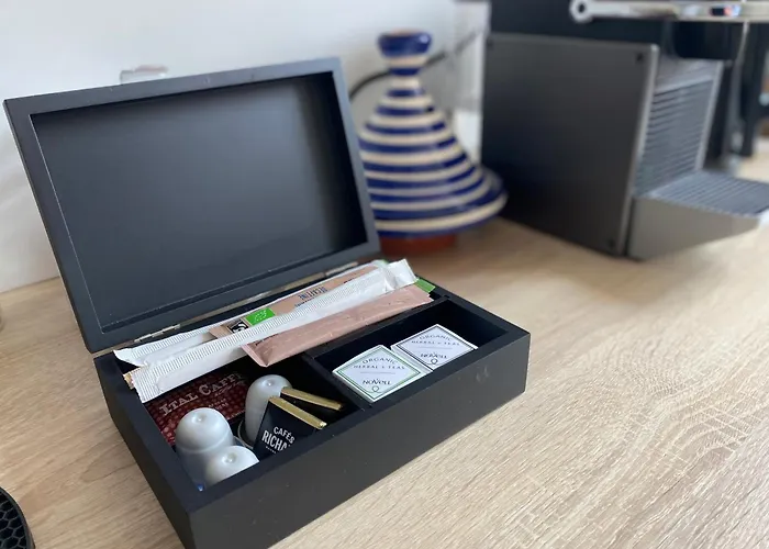 Дом отдыха Chez Harry, Le Manoir Magique, & Week-ends Enchantes, Sejours, Anniversaires, Noel & Halloween, Ideal Familles Et Curistes Bagneres-de-Luchon